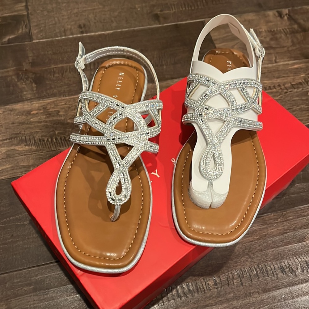 Kelly & Katie Norna Sandal - NIB NWT